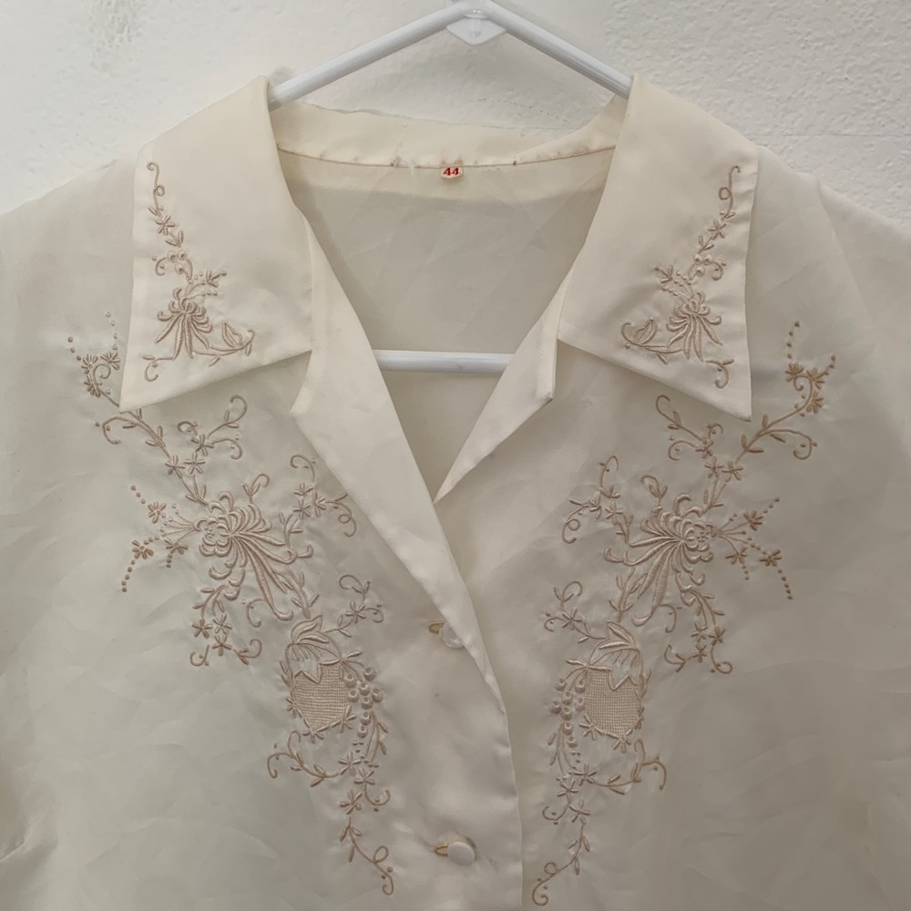 Vintage Embroidered Sheer Short Sleeve